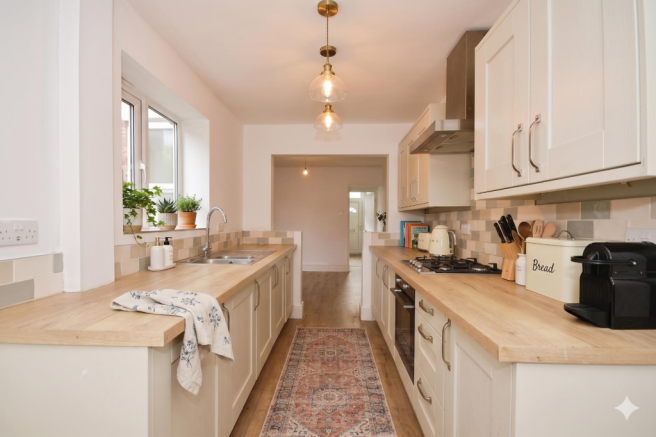 KITCHEN 02 STAGED.png