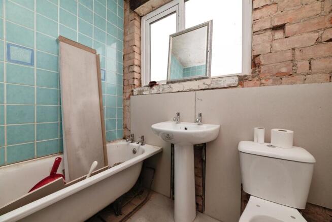 3 bed Terraced for sale Image 10