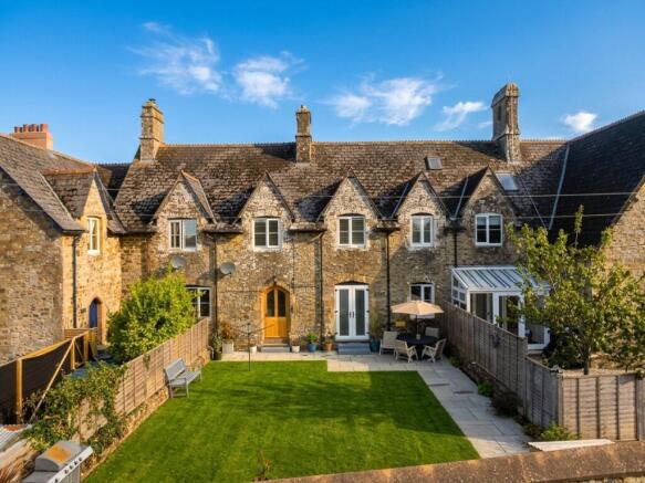 2 Devonshire House