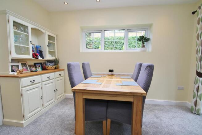 Dining Room.JPG