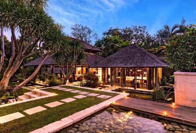 A luxurious tropical villa with contemporary archi