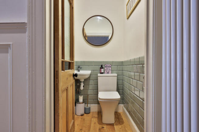 4 bed Town House for sale Image 10