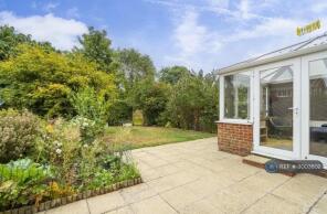 2, Squires Road, Bedford MK43 0QL