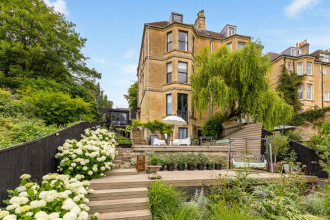 London Road West, Bath, BA1