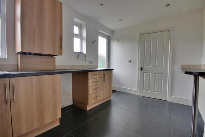 Grovehill Road, Beverley photo 5