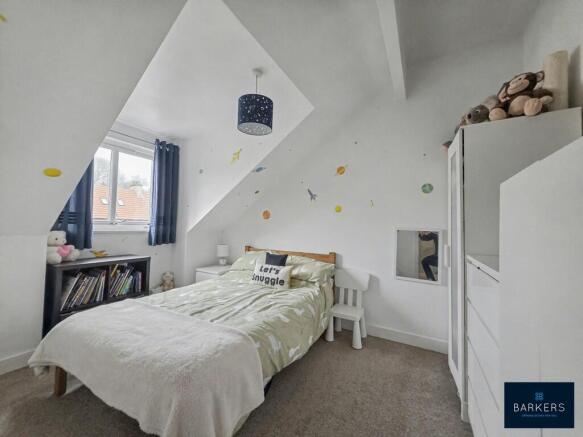 4 bed Semi-Detached for sale Image 12