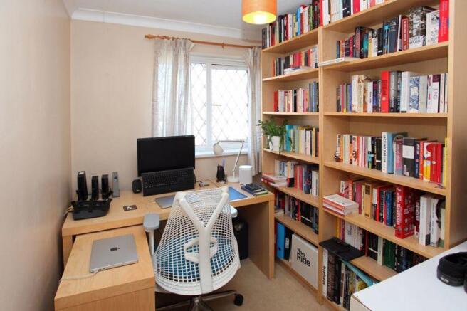 Photo 10