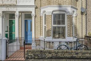 58, Sandmere Road, London SW4 7QJ