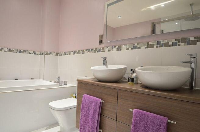 ENSUITE