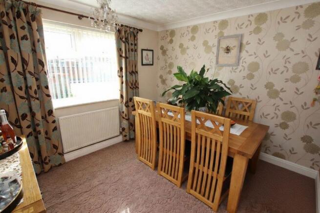 Dining or Bedroom 4