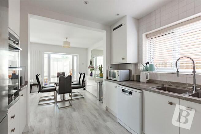 Kitchen / Dining