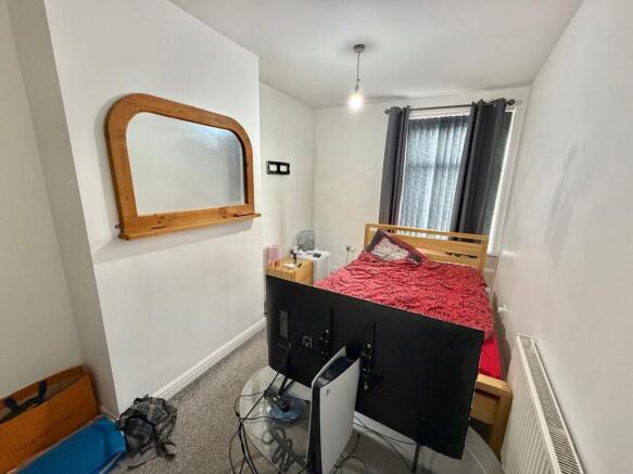 3 bed Terraced for sale Image 6