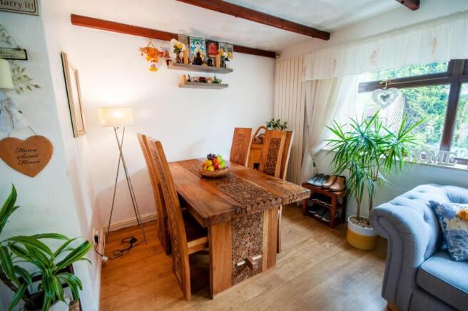 Sitting/Dining Room