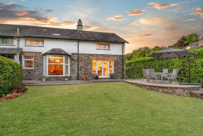 2 Storrs Cottage