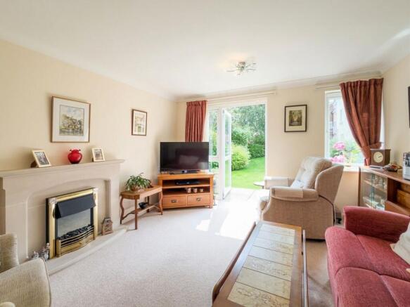 1 bed Ground Flat for sale Image 4