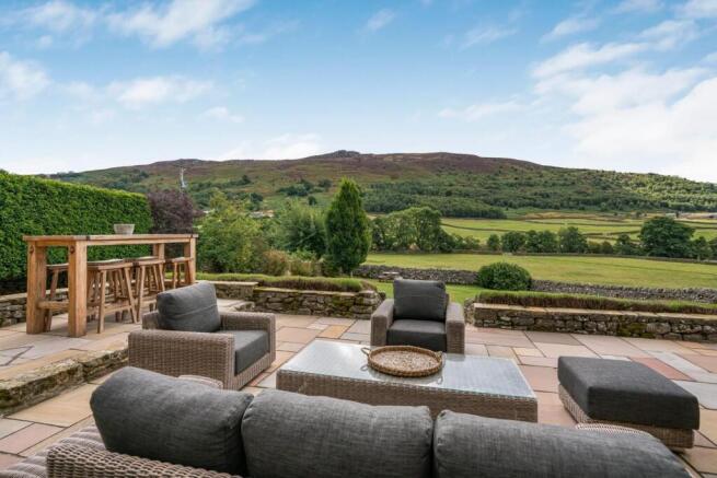 4 bed Detached for sale Image 6
