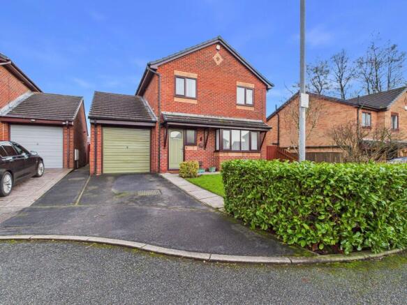 3-bed detached on Meadowclough, Skelmersdale, WN8, £270,000