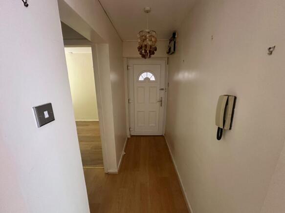 2 bed Apartment for sale Image 5