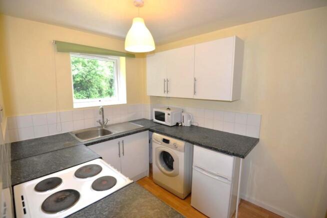 seocnd kitchen photo