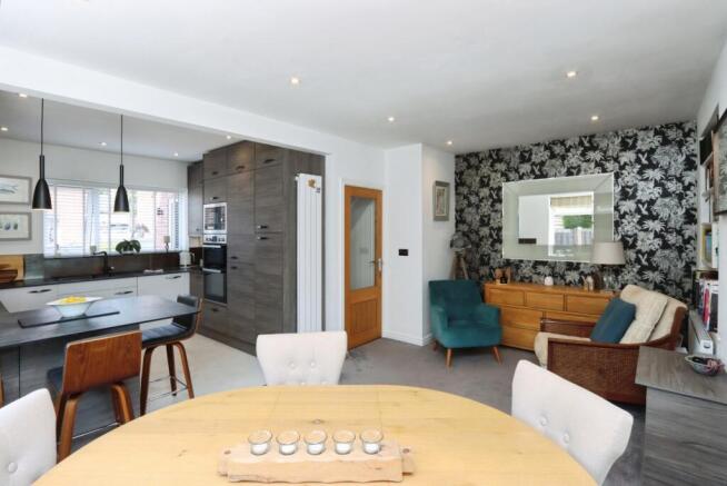 2 bed Semi-Detached for sale Image 9