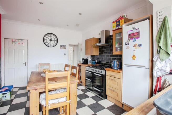 Semi-Detached for sale Image 6