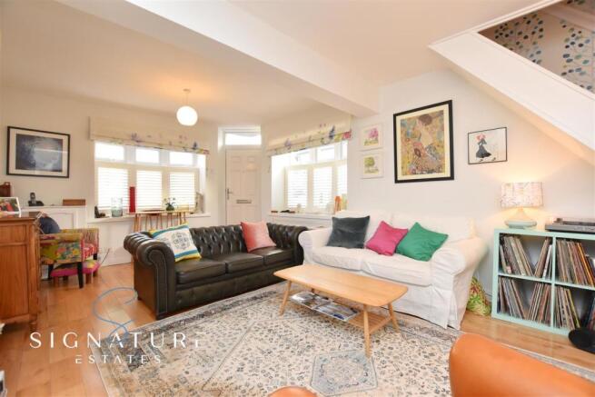 Living Room 4 (1).jpg