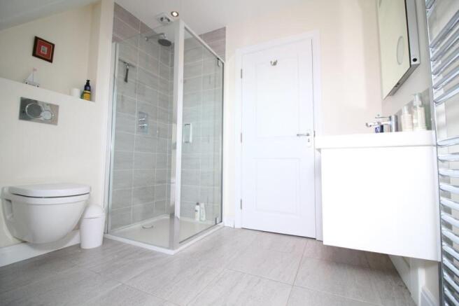Master En Suite Shower Room