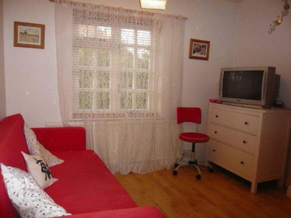 Photo 11