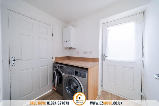 4 bed Detached for sale Image 7