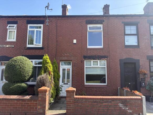2 bed Terraced for sale in oldham