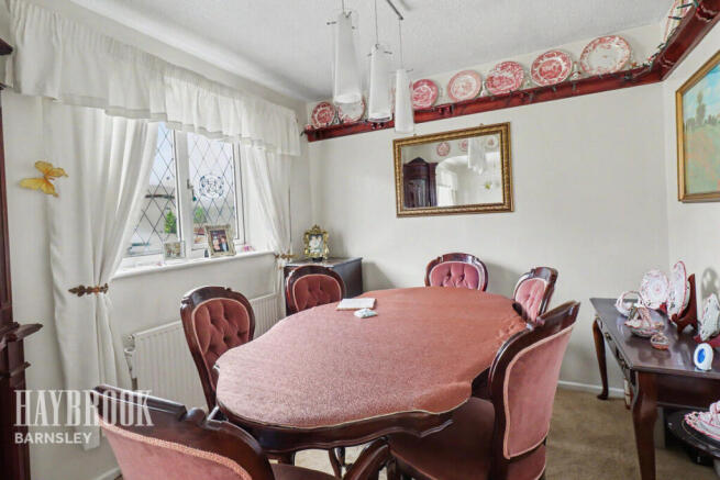 2 bed Detached Bungalow for sale Image 4
