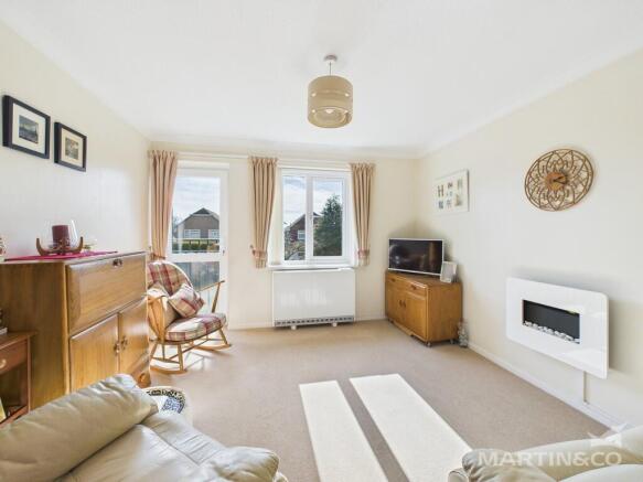 CAM02456G0-PR0123...