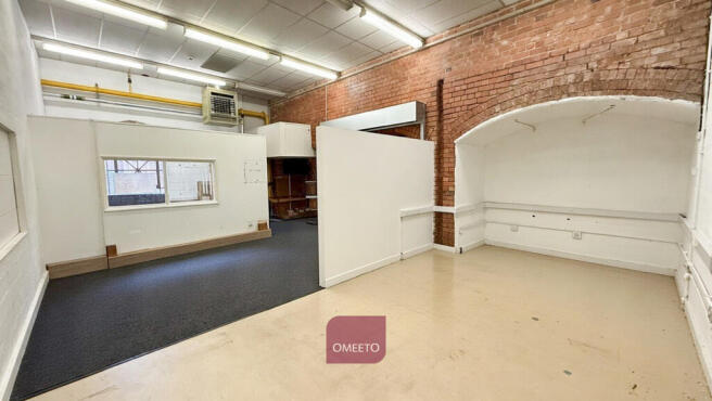 Office to Rent - cleared using AI