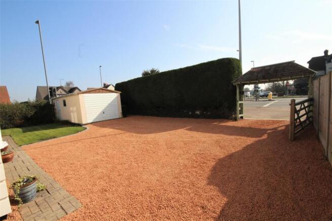 driveway .jpg