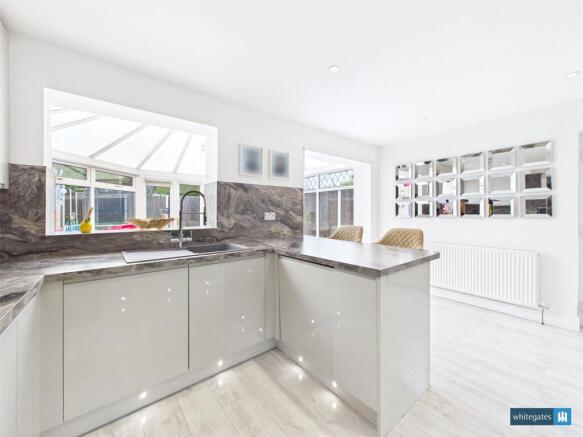 3 bed Detached for sale Image 6