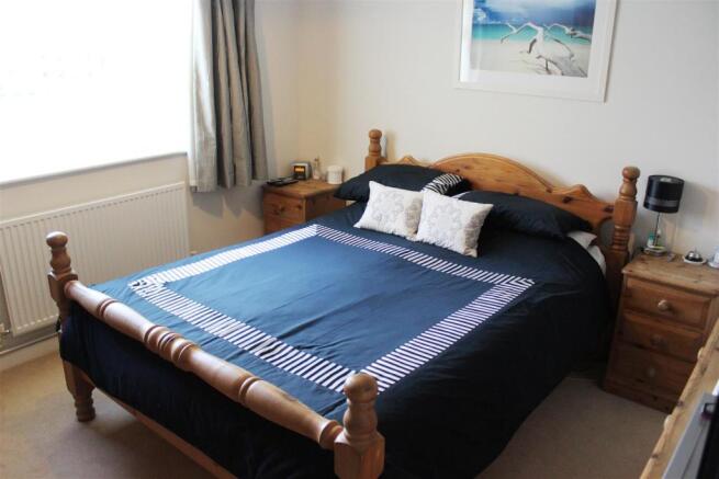 1bed.JPG