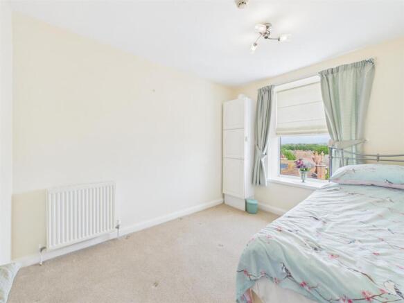 2 bed Flat for sale Image 9