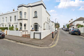 7, Victoria Terrace, Sea Road, Bognor Regis PO22 7AQ