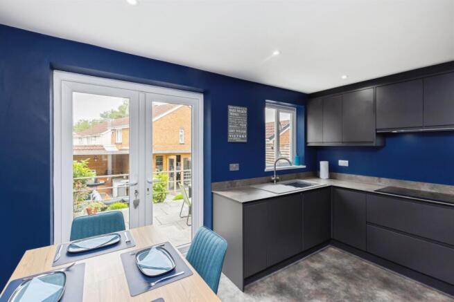 2 bed Semi-Detached for sale Image 6