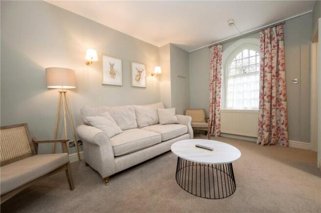 23 bed House for sale Image 12