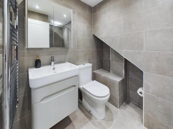 CAM04018G0-PR0149...