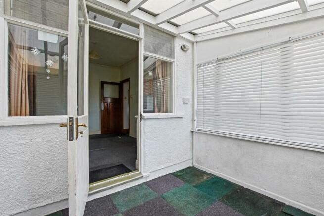 06-c1f3GCWT - 208 Portland Crescent - Conservatory