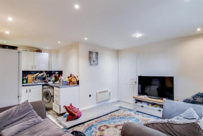 OPEN PLAN LIVING KITCHEN