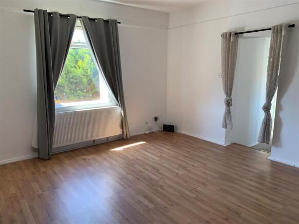 Lounge..jpg