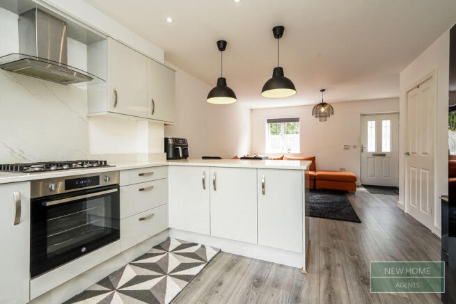 3 bed Terraced for sale Image 4