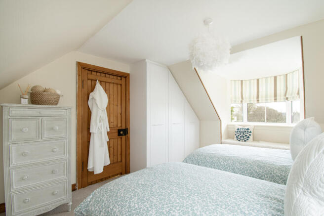Bedroom2