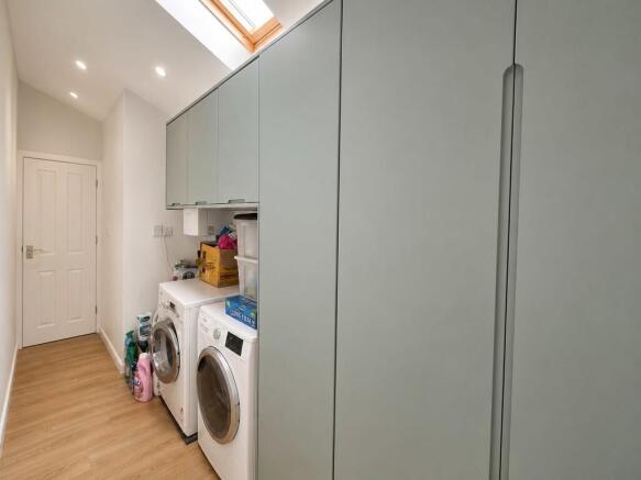 3 bed Detached for sale Image 9