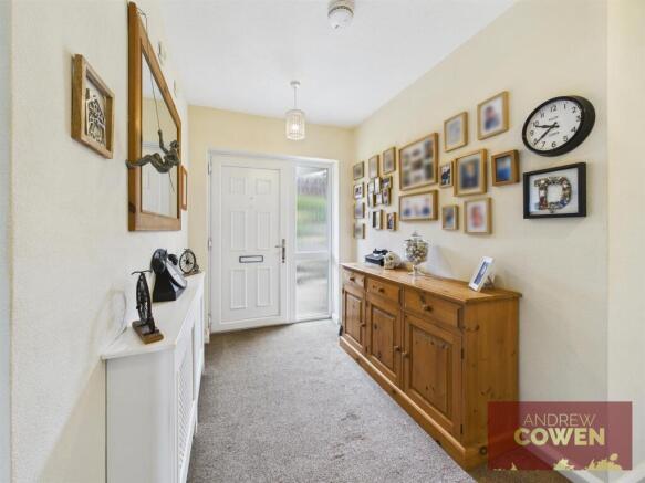 2 bed Detached Bungalow for sale Image 10