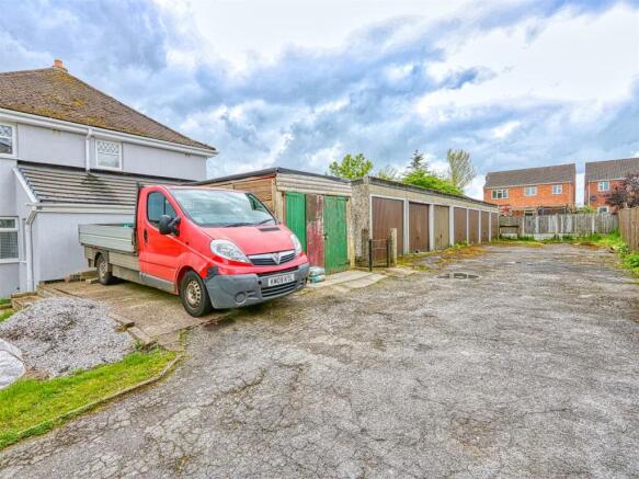 garage s to rear