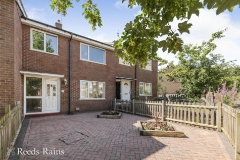 Kirkstall Close, Macclesfield, Cheshire, SK10